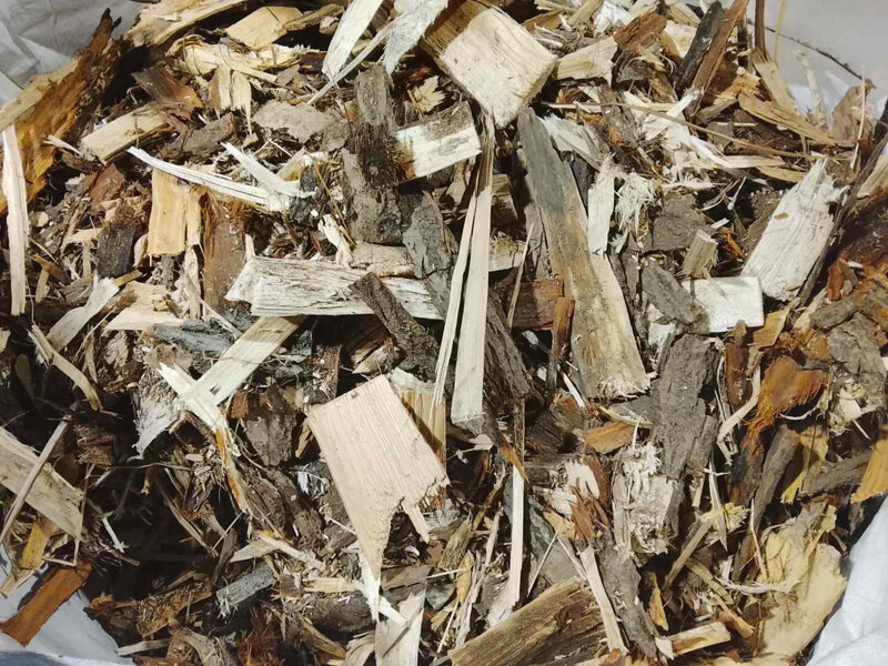 Odrezky  1 BIG BAG - mix s pilinami