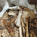 Odrezky  1 BIG BAG - mix s pilinami