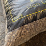 Drevené pelety KING ENplus A1 – 6 mm, 1050 kg ,15 kg (prémiová kvalita, nízky popol)